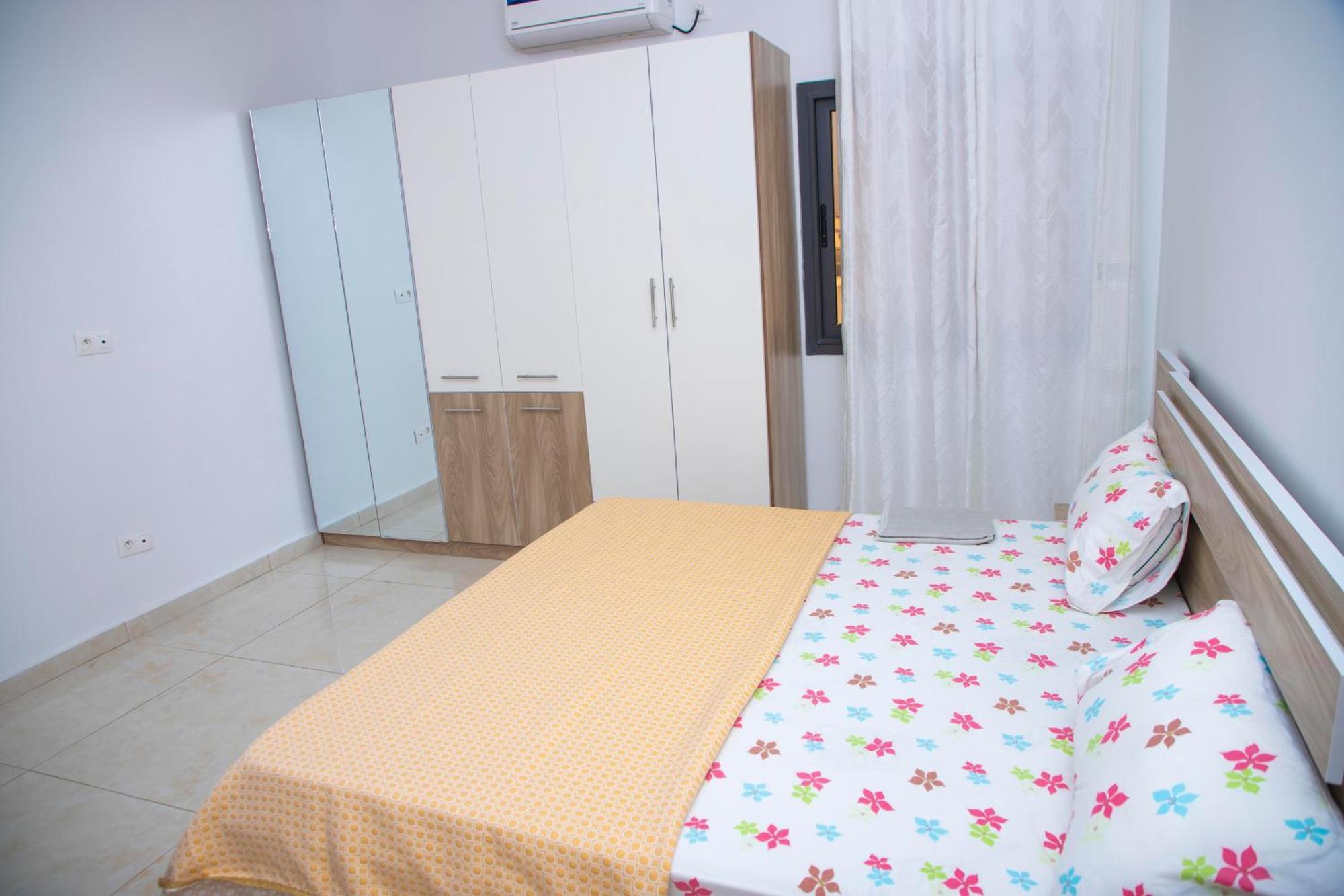 Residence Teranga Immo Luxe Residence Ndoumbe Sylla Dakar Exterior foto